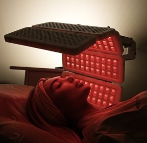 HELEO PRO LED photodynamic therapy treatment at MED YU MED Dubai